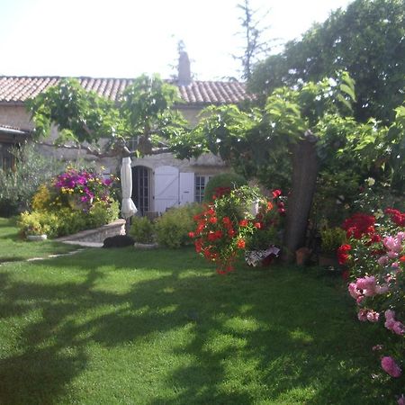 Le Mas Fa Sua Bed and Breakfast Malataverne Esterno foto
