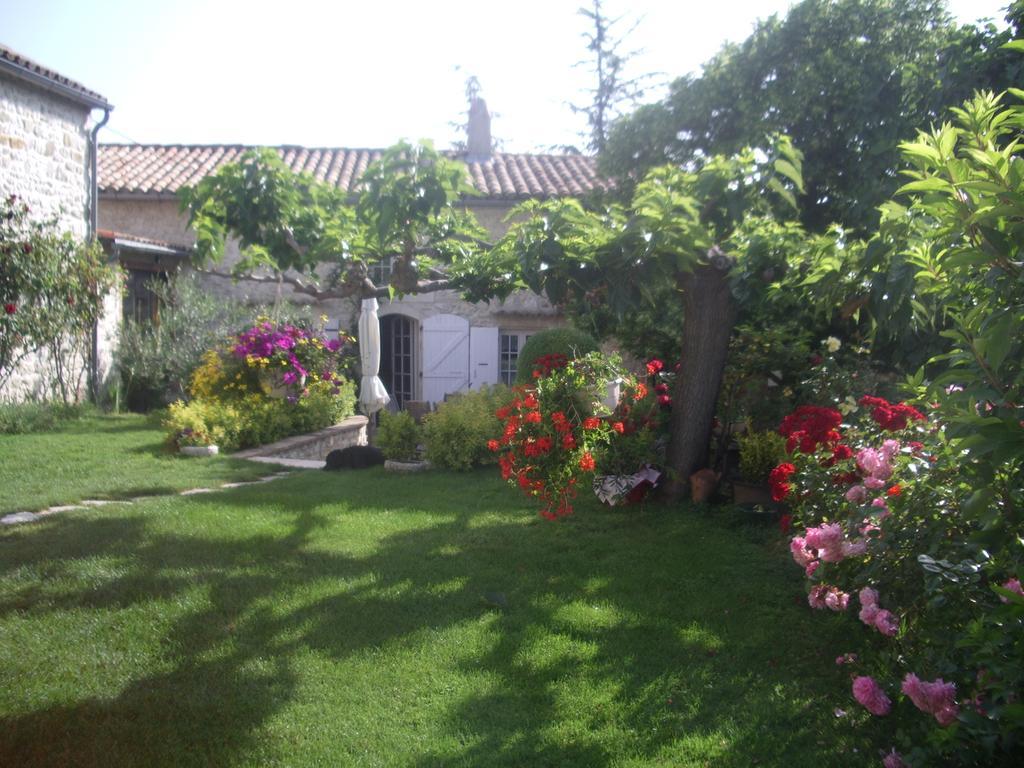 Le Mas Fa Sua Bed and Breakfast Malataverne Esterno foto